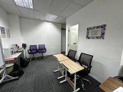 Burlington Square (D7), Office #453797431